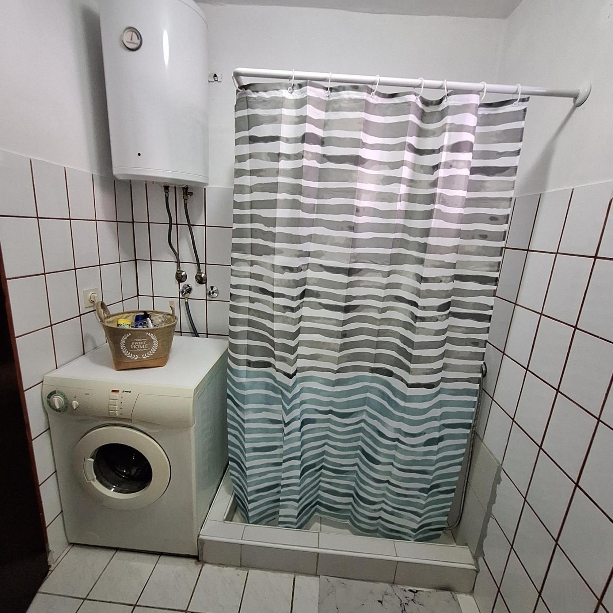 Appartement Dora à Sremski Karlovci Extérieur photo