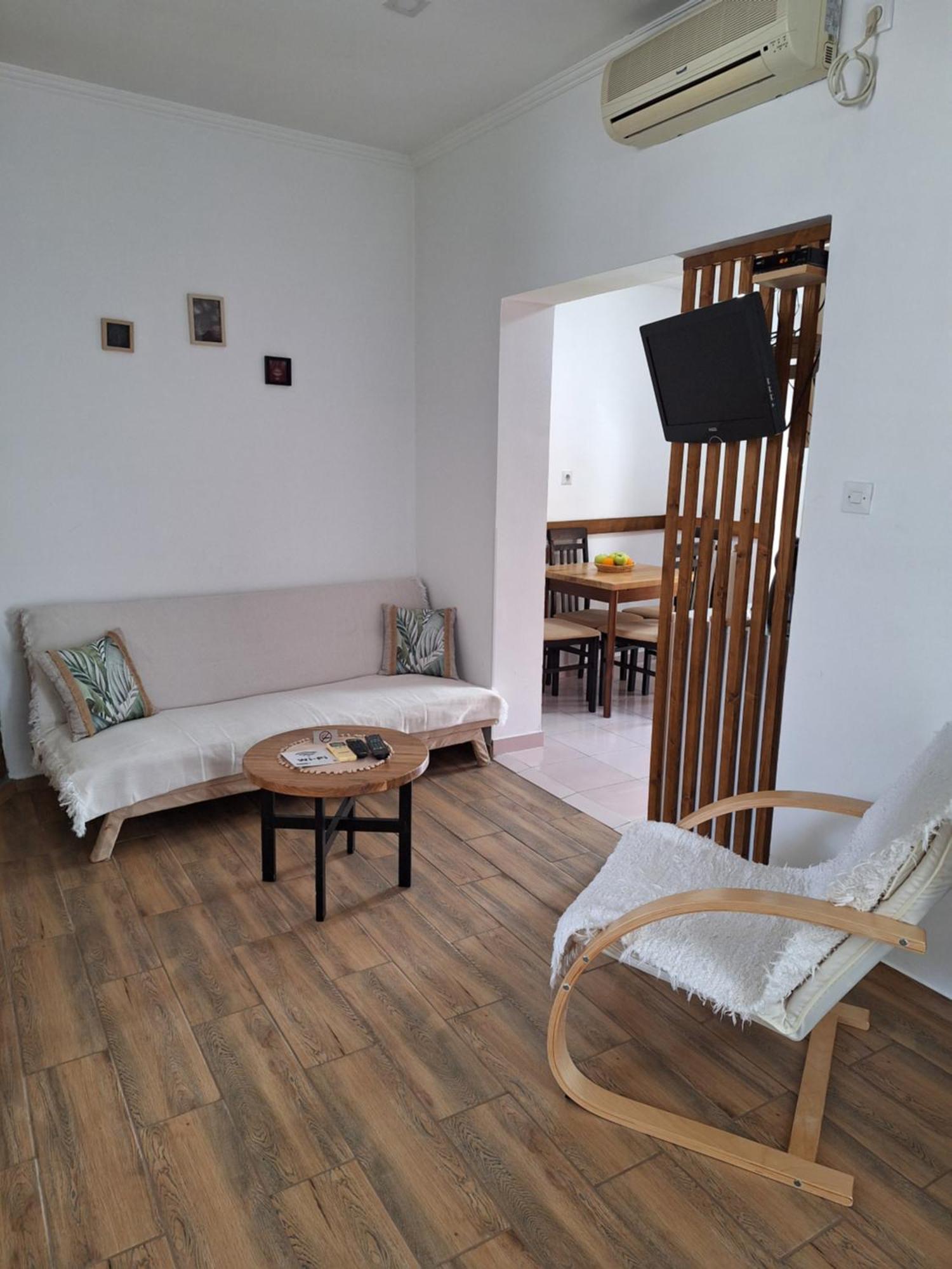Appartement Dora à Sremski Karlovci Extérieur photo
